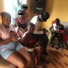 Los familiares del pequeño estaban buscando un sitio para sepultarlo.