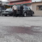 Las víctimas celebraban un cumpleaños. Entre los fallecidos estaba el homenajeado, informó la Policía. Los criminales llegaron en dos carros.
