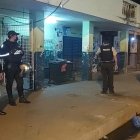 La víctima vendía chuzos en los bajos de su domicilio donde fue asesinado.