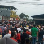 Entre la tarde del lunes y la mañana de ayer aumentó el número de personas que acudía a la parroquia Venus del Río Quevedo.