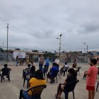 En una cooperativa de Durán, niños y jóvenes reciben talleres para alejarse de las drogas.