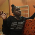 Jessica trabaja esporádicamente como empleada doméstica. Eso apenas le alcanza para pagar el cuarto que alquila.