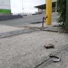 Las herramientas que se les quedaron a los presuntos delincuentes.