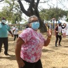 El programa de rehabilitación para covid-19 del IESS recibe a afiliados y ciudadanos en general.