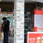 La medida rige desde el 6 de julio. Hay un anuncio en cada local.