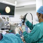 Según el doctor Zambrano, el 80% de pacientes con COVID-19 positivo se recupera bien a los 3 meses. El 20% podría demorar de 6 a 8 meses.