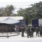 Aunque el presidente Guillermo Lasso anunció que las Fuerzas Armadas tomarían el control del primer filtro de las cárceles, aún no se publicada un decreto que lo confirmara.