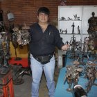 Fernando Moreno no estudio arte. Dice que todo lo que aprendió es de forma empírica.