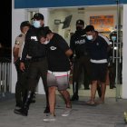 Los individuos fueron aprehendidos tras una persecución. Ellos tendrían vínculos en otro caso.