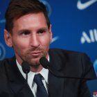 Lionel Messi se mostró muy sonriente durante la rueda de prensa, a la que acudió con su esposa y tres hijos.