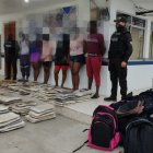 La droga y lños sospechosos detenidos por transportarla.