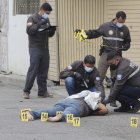 La víctima fue baleada y luego rematada en el piso por sus 'verdugos'.