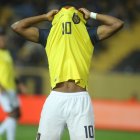 Gonzalo Plata de Ecuador se lamenta en la perdida ante Uruguay.