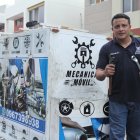 Franklin elaboró su propio remolque. Ahora lo aprovecha para llevar sus herramientas.