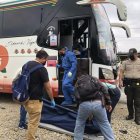 El cuerpo fue llevado a la morgue de la localidad, donde esperaban a los familiares.