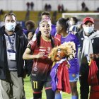 Es la ‘mamá de la mamá’ de los goles. En tres años ha sido la artillera más letal y lleva 94 tantos.Es dos veces ‘tri’: como artillera y campeona con las Leonas del Cuenca (2) y El Nacional.