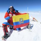 El tricolor Santiago Quintero en la cumbre del pico Lenin, a 7.165 metros de altura.