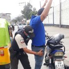 Controles en las calles permiten retener también vehículos robados o sin placas y series adulteradas.