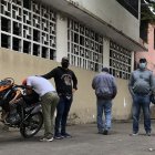 Los deudos lamentaban las pérdidas de los tres jóvenes riosenses.