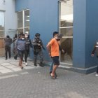 Los capturados habrían cometido otros delitos anteriormente, según información policial. Uno de ellos es colombiano.