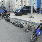 Entre las evidencias constan piezas de motos que habían sido robadas.