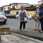 En el lugar del asesinato fueron colocadas velas por los allegados.