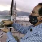 Desde su oficina, en el centro norte de la capital, el jurista ha observado bastantes eventos paranormales.