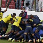 La selección de Ecuador derrotó 2-0 a Paraguay en el estadio Rodrigo Paz Delgado. Ese duelo marcó el regreso de los hinchas a las eliminatorias