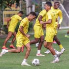 Byron Castillo se destaca como lateral  derecho de Barcelona.