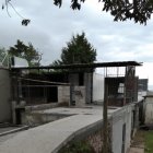 Los cuidadores fueron maniatados al ingreso de la propiedad.