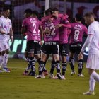 Los rayados siguen firmes en la punta de la etapa tras ganar a los albos y llegar a los 24 puntos.