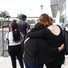 Familiares de los reclusos asesinados llegaron al Laboratorio de Criminalística.