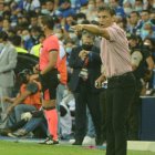 Perder el Clásico del Astillero fue uno de los motivos por los que la dirigencia de Barcelona habría retrocedido en su deseo de renovar con Fabián Bustos.