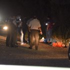 Los agentes realizaron allanamientos para ubicar a los responsables del doble crimen.