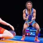 Lucía Yépez se impuso en la final a la rusa Ekaterina Verbina. Festejó con emoción el ser la primera ecuatoriana campeona mundial de lucha.