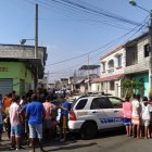 Los residentes de la popular zona se agolparon para tratar de informarse respecto a lo ocurrido.