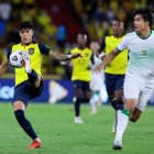 El zaguero Piero Hincapié se ha convertido en uno de los titulares fijos de Gustavo Alfaro.