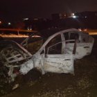 La joven fue interceptada por un auto blanco sin placas que luego fue abandonado en la vía Santa Marianita totalmente incinerado.