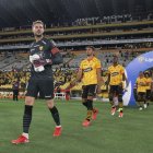 Javier Burrai cierra su ciclo de partidos en el estadio Banco de Pichincha ante Católica.