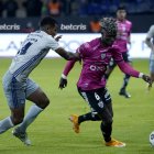 Independiente del Valle (d) se impuso 3-2 a Emelec, en la penúltima fecha de la segunda etapa de la LigaPro.