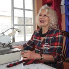 Ruth Vera tuvo el sueño de elaborar  disfraces como su padre. A los 40 lo materializó.