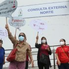 El gerente del Hospital se dirigió a ellos y pidió una reunión en el auditorio.