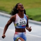 Suárez festejó tras cronometrar 11,32 segundos en los 100 metros planos.