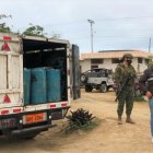 En el operativo también se detuvo a ocho sospechosos que movilizaban el producto.