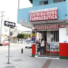 El viernes, una farmacia fue asaltada en las calles Portete y la 25, en el suroeste de Guayaquil.