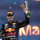Max Verstappen de Red Bull consiguió su primer título en la Fórmula 1.