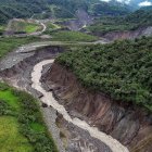 Vista aérea del río Coca en Reventador, Sucumbíos (Ecuador)