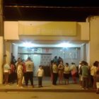 El herido fue llevado a un hospital local, donde curaron su herida.