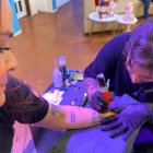Víctor Carreño se encargó de realizar los tatuajes.