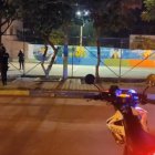 Samy Roldán recibió aproximadamente 7 tiros mientras miraba jugar en esta cancha.